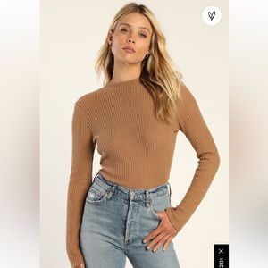 Like New Lulus Light Brown Waffle Knit Mock Neck Top women’s medium